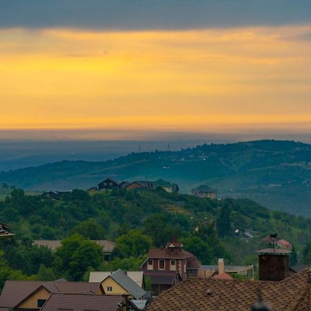 Besqaynar Namaste Shalle Retrit - Дом С Ретритным Залом В Горахヴィラ エクステリア 写真